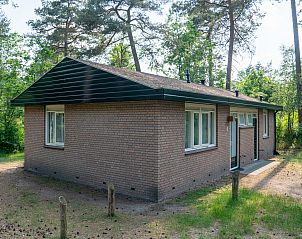 Sfeervolle open haard in Coldenhove bungalow 8C1, Eerbeek, Veluwe.