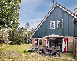 Kinderbedje in Coldenhove 8-persoons bungalow in Eerbeek, Veluwe. Gezinsvriendelijke accommodatie.