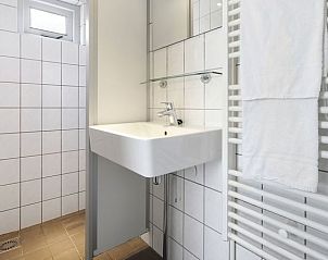 Badkamer in Rabbit Hill vakantiehuis met moderne voorzieningen, Veluwe.