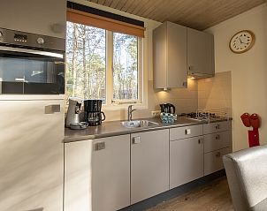 Gezellige slaapkamer in Rabbit Hill 4-persoons kinderbungalow in Nieuw Milligen, Veluwe. Ideale familievakantie in Gelderland.