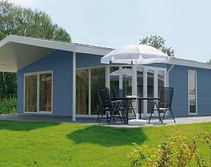 Veranda 4 vakantiehuis in Nijkerk, Veluwe met ruim terras en groene omgeving, ideaal voor ontspanning in Gelderland.