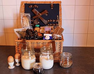 Ontbijtmand in Vakantiehuis in Kootwijkerbroek, Veluwe, voor een smakelijke start.