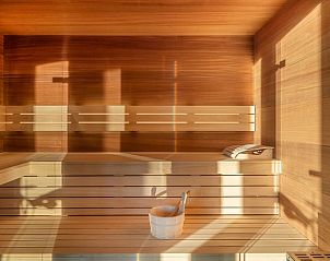 Houten sauna in Vakantiehuis in Veessen, perfect voor ontspanning in de Veluwe, Gelderland.