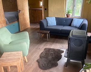 Comfortabele zithoek in Vakantiehuis in Overschild, Groningen.