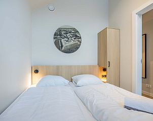 Gezellige slaapkamer in de Vrijstaande woning in Sellingen, vakantiehuis in Zuidoost Groningen met tweepersoonsbed.