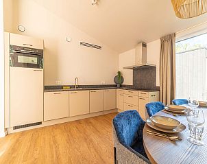 Moderne keuken in Vrijstaande woning in Sellingen met alle voorzieningen in Groningen.