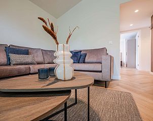 Moderne zithoek in Vrijstaande woning in Sellingen, Zuidoost Groningen, Groningen.