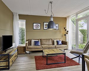Gezellige woonkamer in Vakantiehuis Bellingwolde Comfort, Vlagtwedde, Groningen.