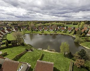 Uitzicht op het meer vanuit Vakantiehuis Bellingwolde Comfort, Vlagtwedde, Groningen.