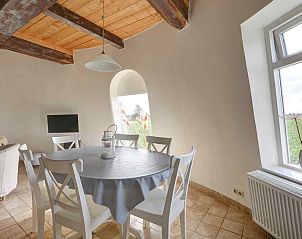 GR029 vakantiehuis in Tripscompagnie, Groningen biedt een prachtig uitzicht bij zonsopgang, omgeven door natuur.