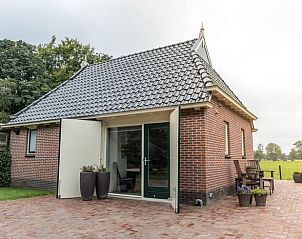 Terras van Huisje in Opende, vakantieverblijf in Zuidwest Groningen.