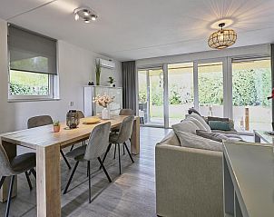 Speeltoestel voor kinderen bij Villa Christina vakantiehuis in Stevensweert, Limburg.