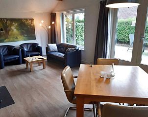 Voorkant van vakantiehuis L202 in Nederweert, Limburg. Geniet van de rust en ruimte op het terras.