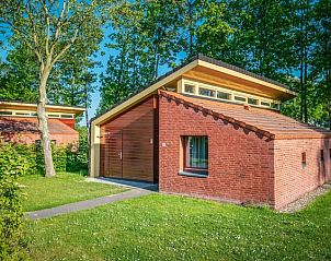 Guest house 373228 • Bungalow Midden Limburg • Landgoed Aerwinkel | 4-persoons bungalow | 4BL 
