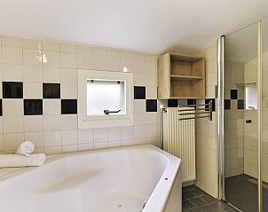 Guest house 373228 - Bungalow Midden Limburg - Landgoed Aerwinkel | 4-persoons bungalow | 4BL