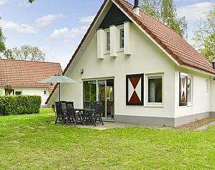 Verblijf 373229 • Bungalow Midden Limburg • Landgoed Aerwinkel | 6-persoons bungalow | 6C3 