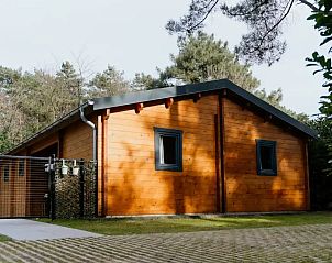Verblijf 374115 - Vakantiewoning Midden Limburg - Wellness Boshuisje met Sauna/Hottub