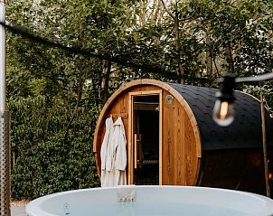 Verblijf 374115 - Vakantiewoning Midden Limburg - Wellness Boshuisje met Sauna/Hottub