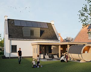 Gezellige tuin en veranda van de Vrijstaande woning in Thorn, ideaal voor familiebijeenkomsten in Midden Limburg.