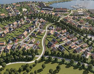 Luchtfoto van het vakantiepark in Thorn, met de Vrijstaande woning omringd door natuur en water.