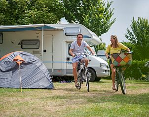 Verblijf 3827108 • Vakantiewoning Noord Limburg • Camper veld J 