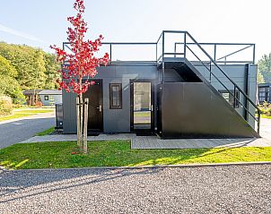 Ingang van vrijstaande woning in Belfeld met moderne architectuur, Noord Limburg, Limburg.