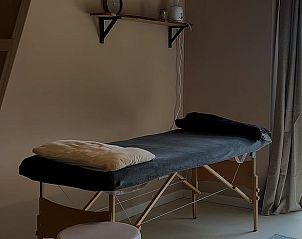 Massageruimte in Vakantiehuisje in America, Noord Limburg, voor een ontspannende ervaring.