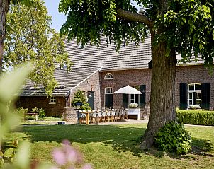 Guest house 383909 • Holiday property Noord Limburg • Luxe geschakelde groepsaccommodatie voor 20 personen met 9 