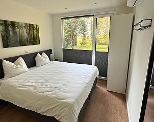 Guest house 384023 - Holiday property Noord Limburg - Bos Lodge | 8 personen