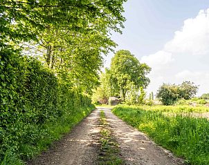 Wandelroute met windmolen nabij vakantiehuis L284 in Beesel, Noord Limburg.