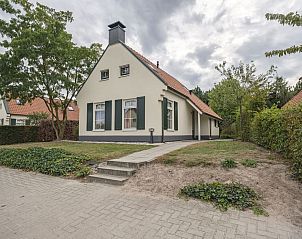 Verblijf 385227 • Bungalow Noord Limburg • Domein De Schatberg | 8-persoons bungalow | 8CE 