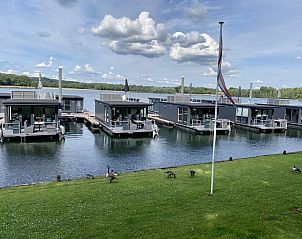 Verblijf 386107 - Vakantiewoning Noord Limburg - Floating in Limburg - rooftop hottub