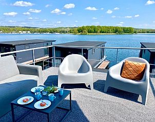 Guest house 386125 • Holiday property Noord Limburg • Floating in Limburg - rooftop 