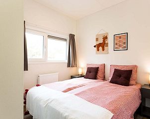 Gezellige tweede slaapkamer in Module Special 6 personen, Schin op Geul, Zuid Limburg, met warme inrichting.