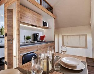 Guest house 390927 • Holiday property Zuid Limburg • Vakantiehuis Lodge de Montagne Medium (glamping tent) 
