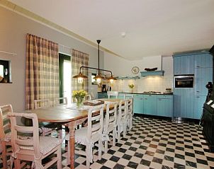Moderne keuken in Inkelshoeve a gen Bongerd, vakantiehuis te Epen, Zuid Limburg met authentieke charme.