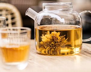 Frischer Tee in der gemtlichen Kche von Huisje in Epen, Ferienhaus in Sdlimburg.