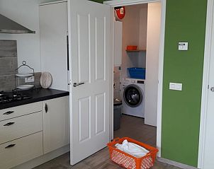 Kche mit Zugang zur Waschkche im Ferienhaus in Epen, Sdlimburg.