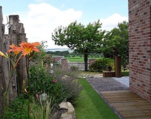 Gepflegter Garten mit Aussicht im Ferienhaus in Epen, Sdlimburg.