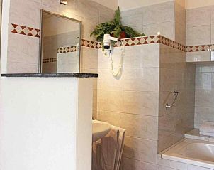 Helles, stilvoll eingerichtetes Schlafzimmer im Ferienhaus L022-12, Epen, Sdlimburg.