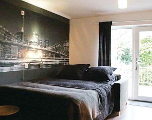 Slaapkamer in L022 vakantiehuis, Epen, Zuid Limburg, met serene uitstraling en comfortabele bedden.