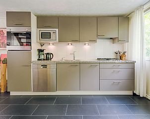 Volledig uitgeruste keuken in Vakantiehuis De Smokkelaar bg 127, Simpelveld, Zuid Limburg.