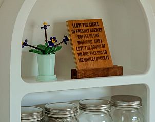 Detail van decoratie in Huisje in Wahlwiller, vakantiehuis in Zuid Limburg, met inspirerende tekst.