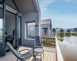 Indeling van bovenverdieping in 4-persoonslodge 4B3 in Someren, praktisch en ruim in De Peel, Noord Brabant.