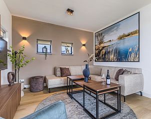 Zweites Schlafzimmer mit Einzelbetten im 10-Bett-Bungalow 10L, Someren, De Peel, Nordbrabant, mit Aussicht.