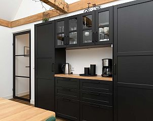 Ingang en gang van vrijstaande woning in Someren, Noord Brabant.