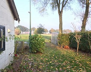 Herfstlandschap rondom Vakantiehuisje in Aarle-Rixtel, De Peel, met kleurrijke bladeren.