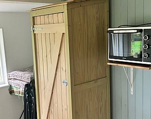 Moderne badkamer in Huisje in Milheeze, vakantiehuis in De Peel, Noord Brabant.