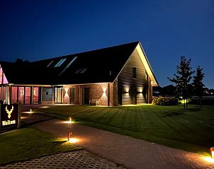 Sfeervolle avondverlichting bij Vakantiehuisje in Milheeze, De Peel, Noord Brabant.