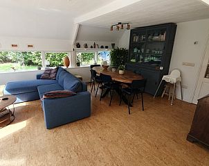 Ruime zithoek in Vakantiehuisje in Eersel, perfect voor families, Noord Brabant.